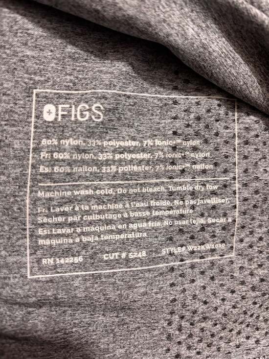 FIGS XL Salta Seamless Longsleeve Underscrub in Graphite - Picture 8 of 9